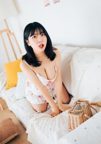 彩象岛的女孩儿